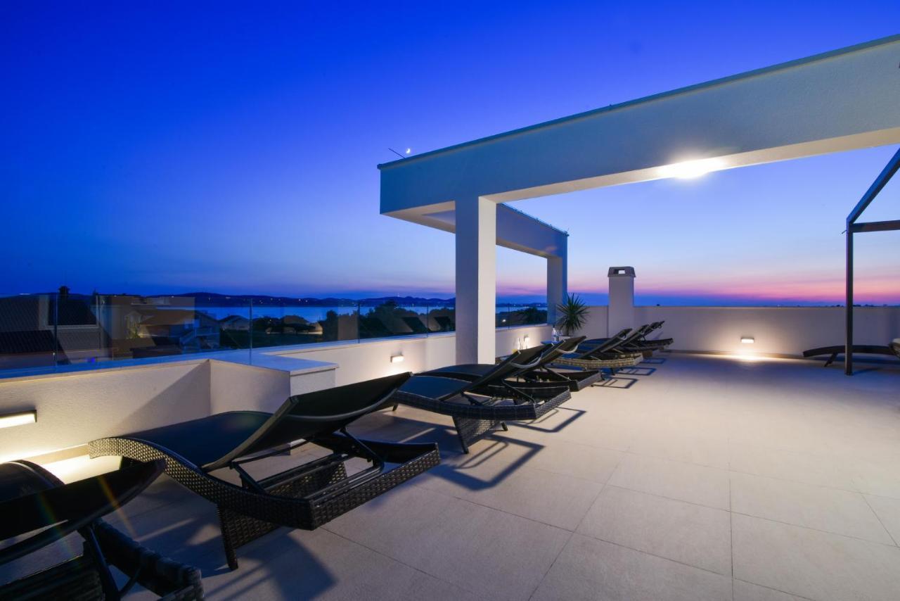 Luxury Apartments La Perla Бибине Екстериор снимка