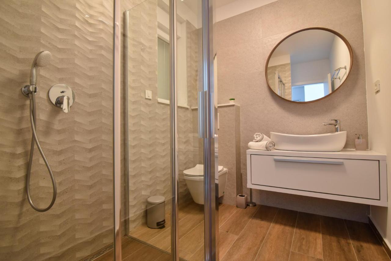Luxury Apartments La Perla Бибине Екстериор снимка