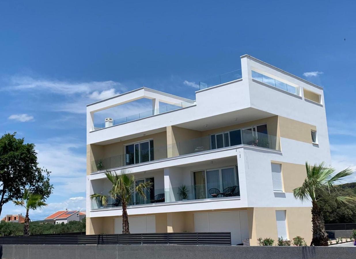Luxury Apartments La Perla Бибине Екстериор снимка