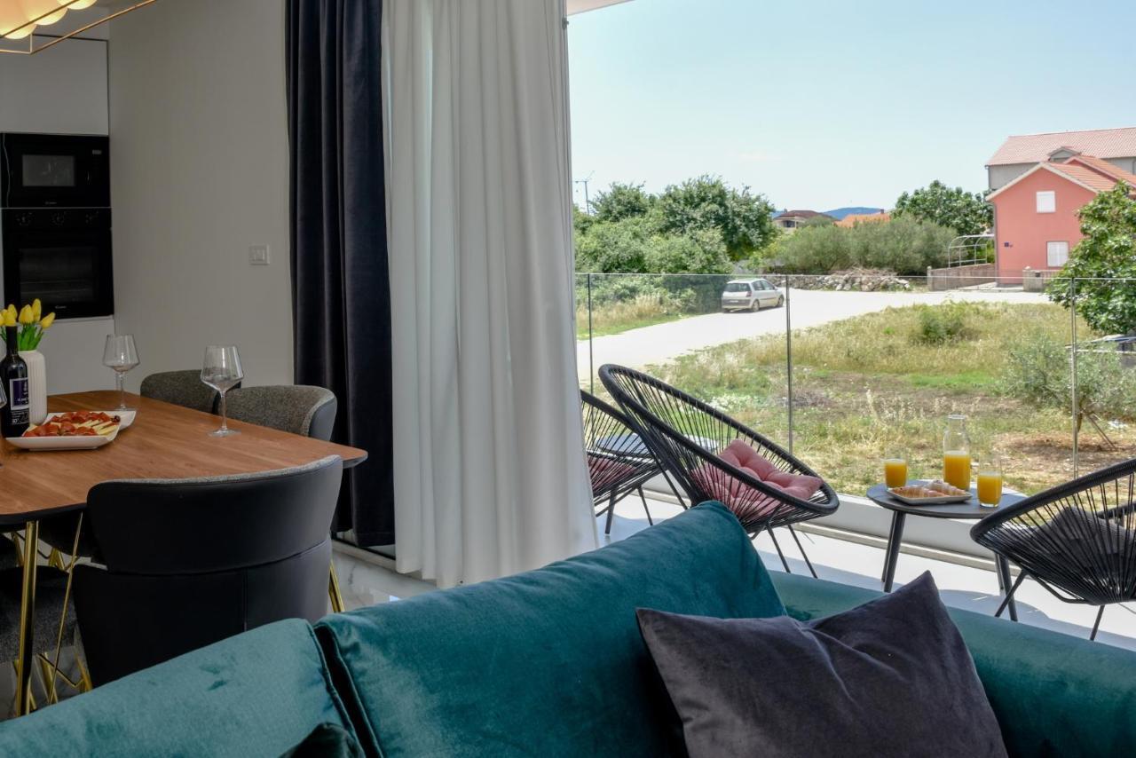 Luxury Apartments La Perla Бибине Екстериор снимка