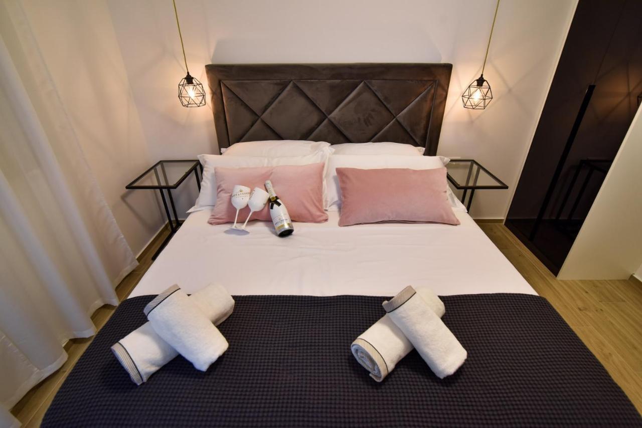 Luxury Apartments La Perla Бибине Екстериор снимка