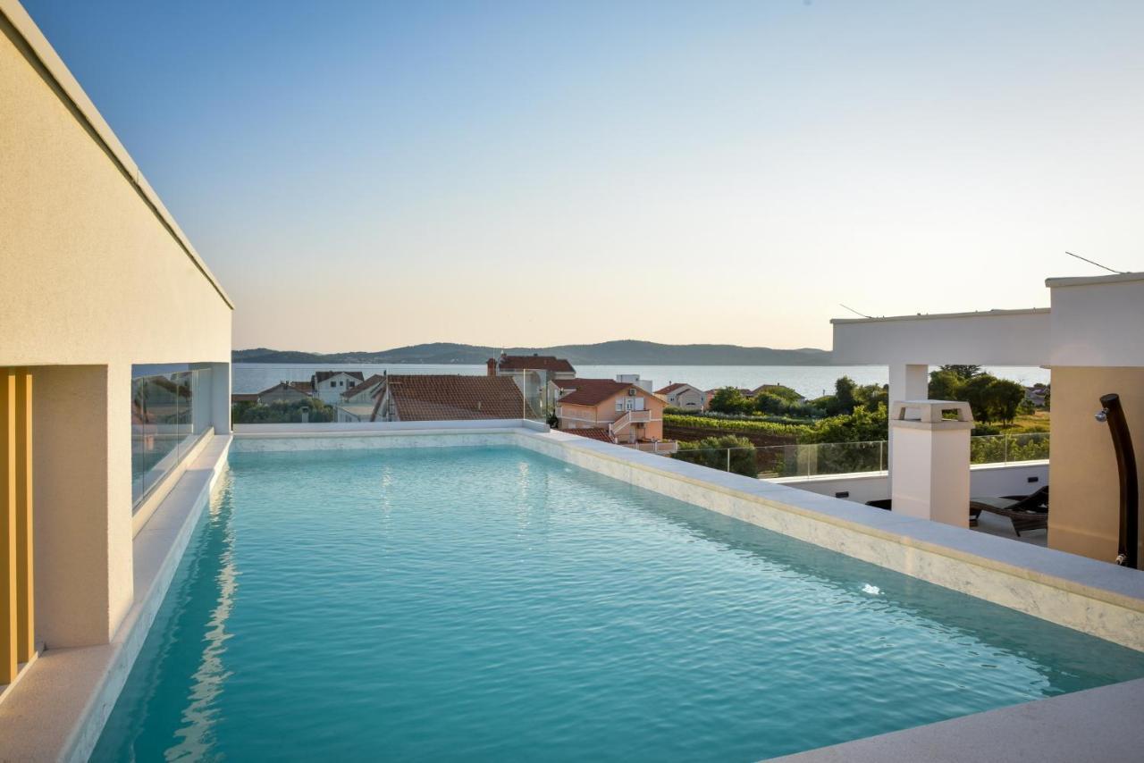 Luxury Apartments La Perla Бибине Екстериор снимка