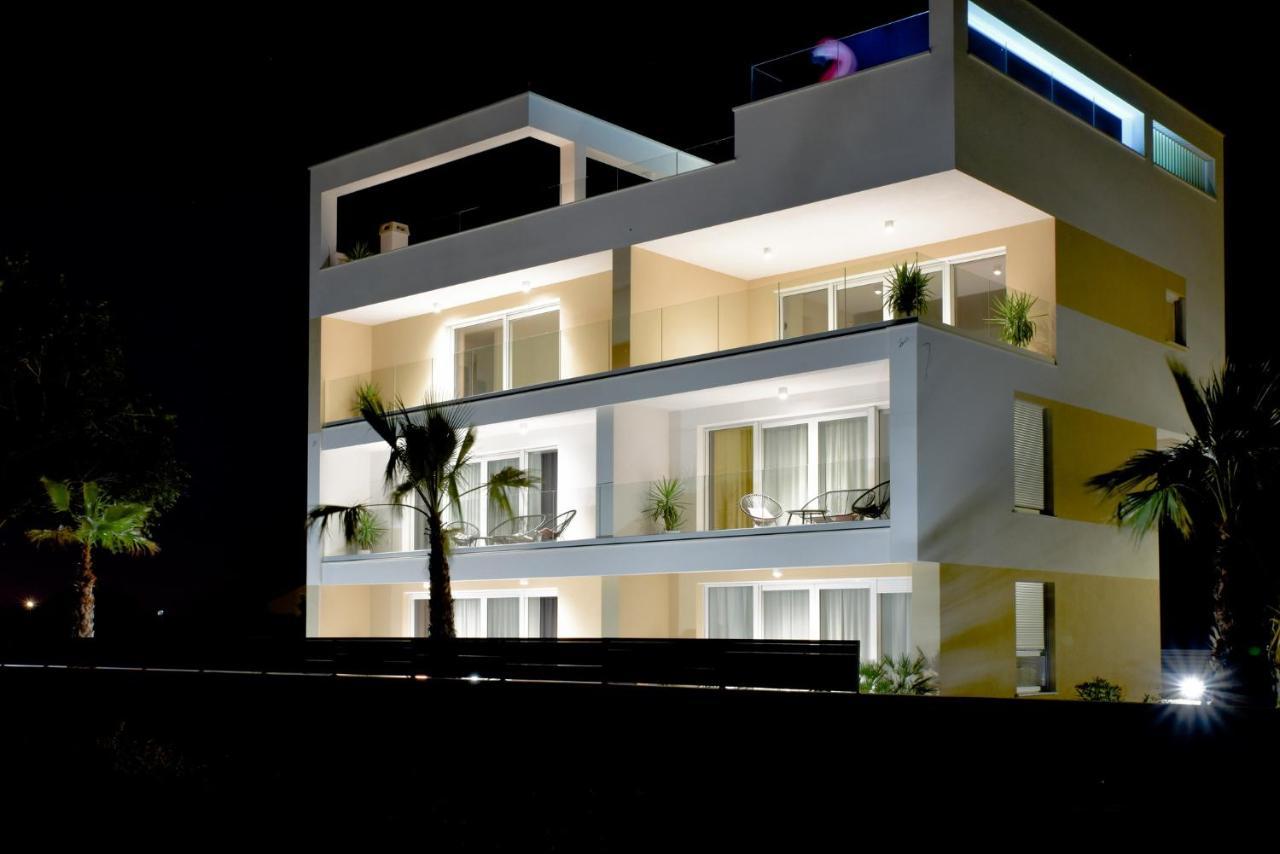 Luxury Apartments La Perla Бибине Екстериор снимка