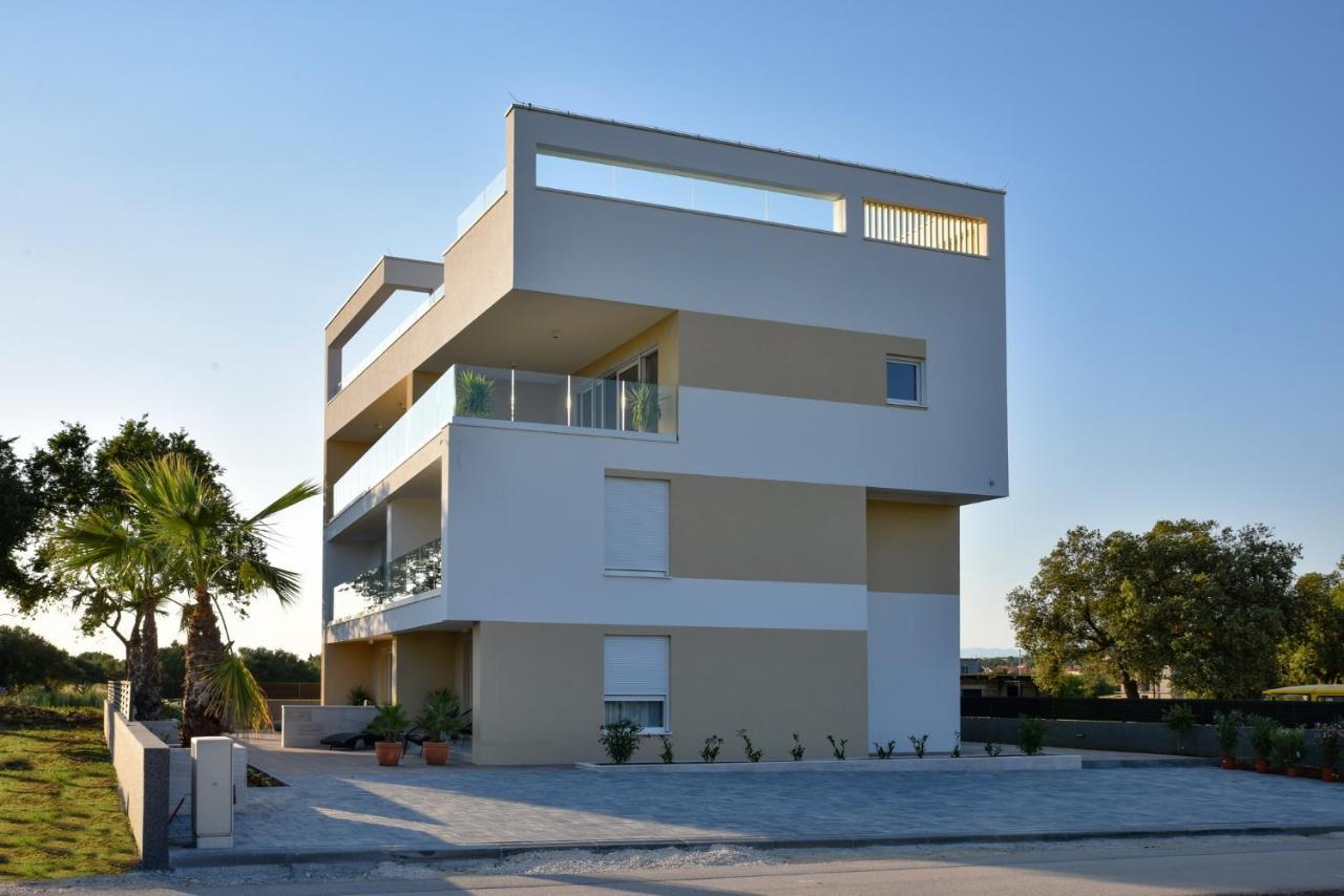 Luxury Apartments La Perla Бибине Екстериор снимка